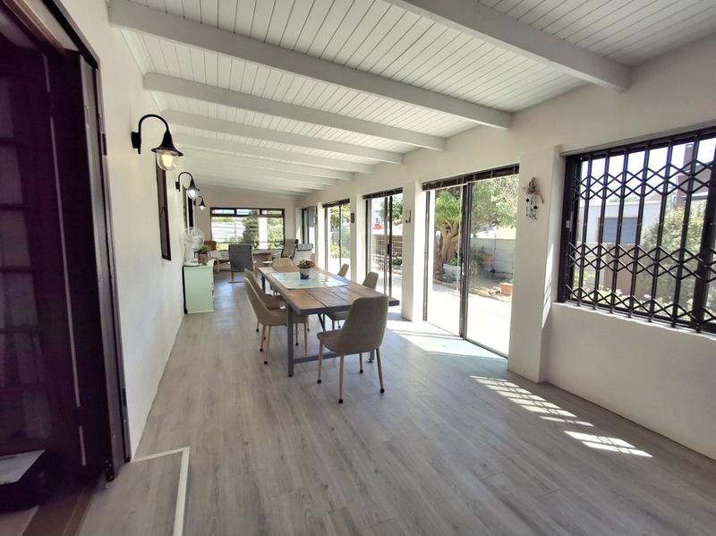 3 Bedroom Property for Sale in Britannia Bay Western Cape
